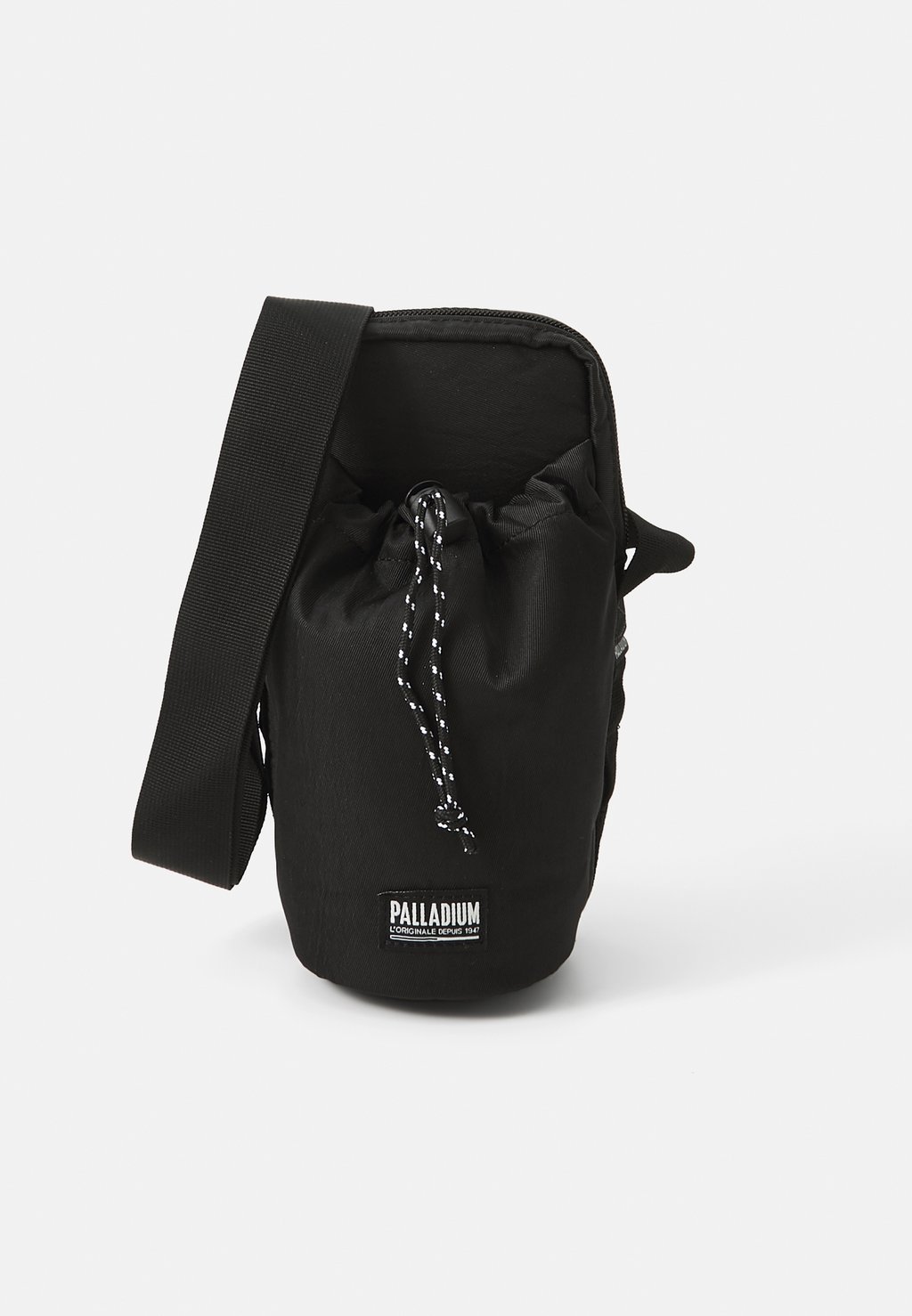 

Сумка через плечо BOTTLE BAG UNISEX Palladium, черный
