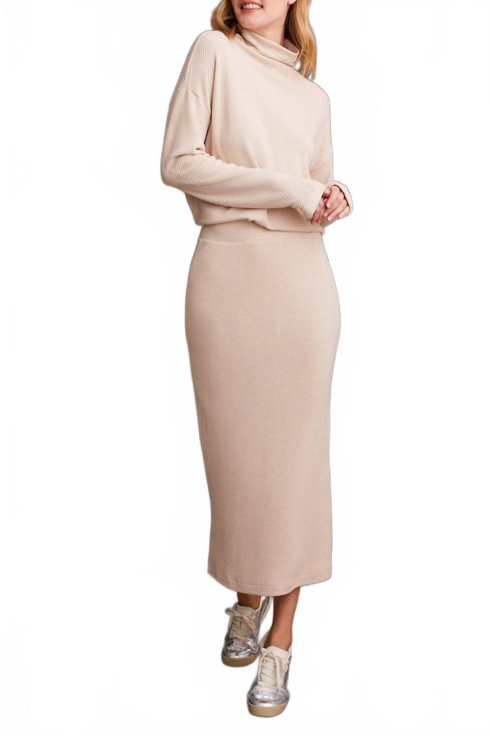 

Фенелла Миди-юбка на резинке в бежевом TRIBAL