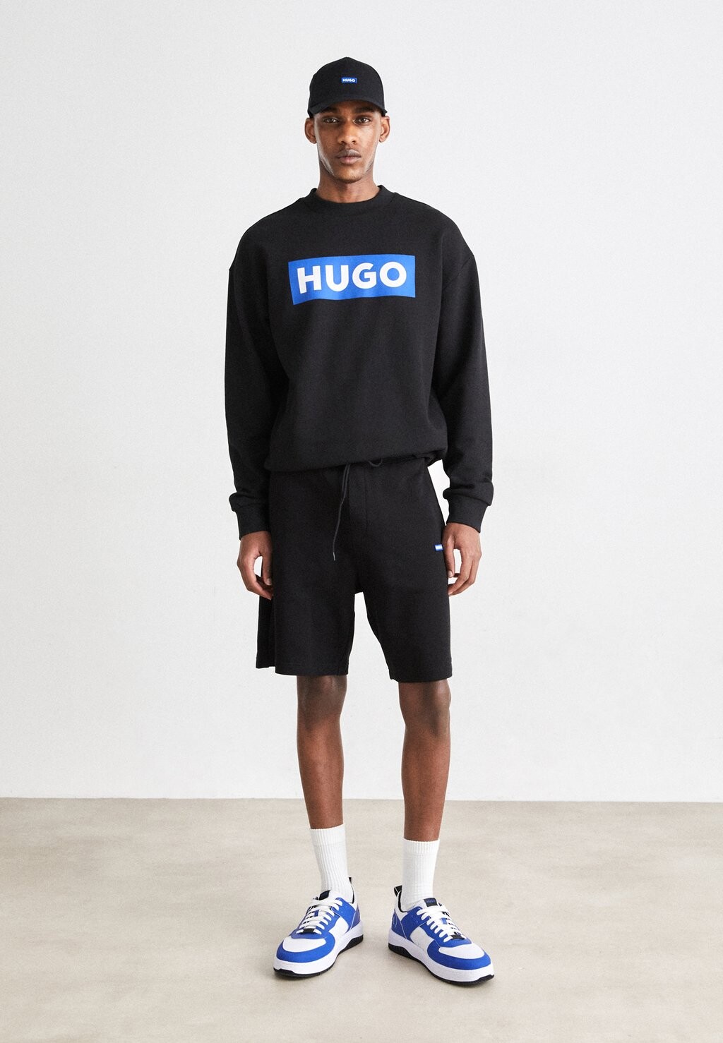 

Толстовка NIERO HUGO, цвет black