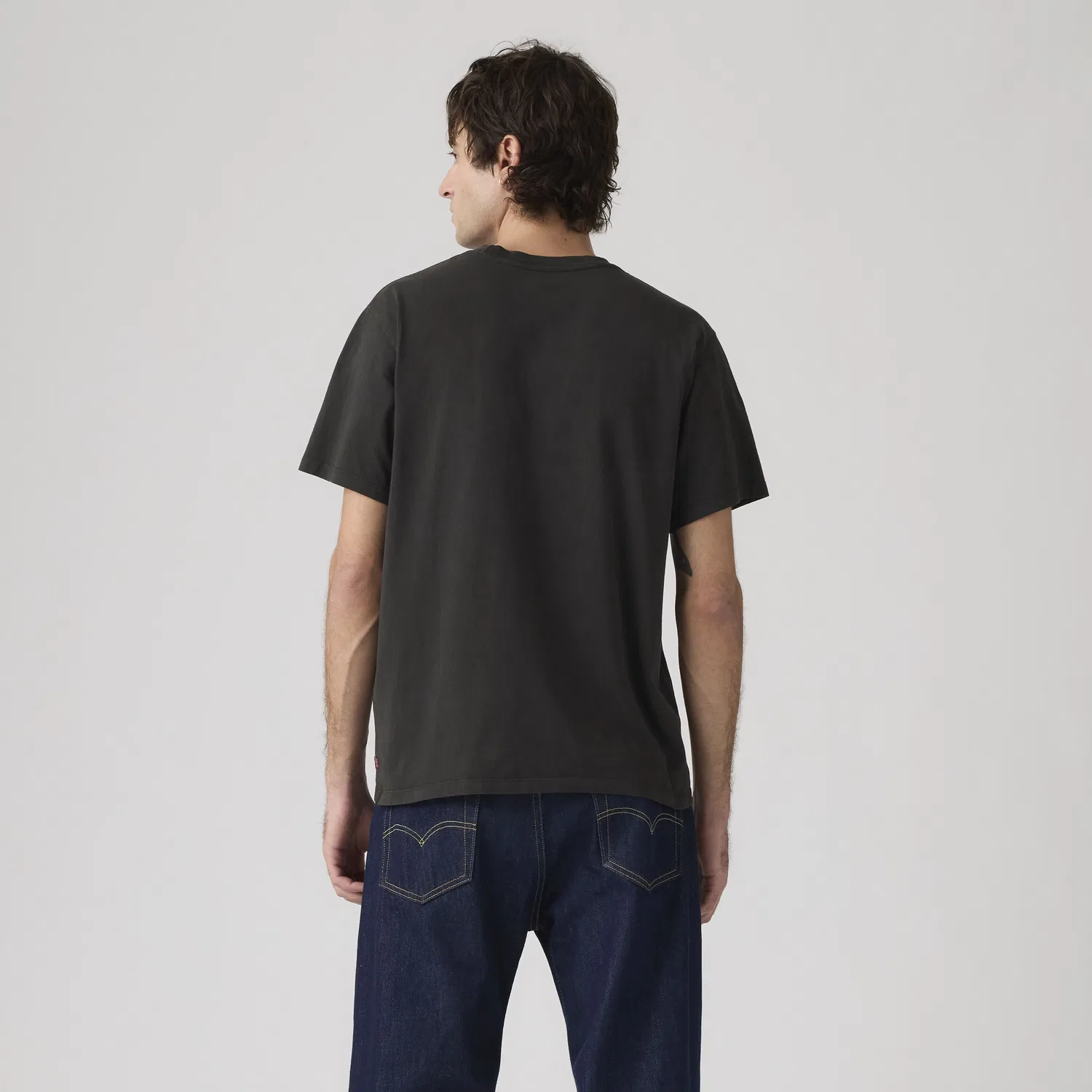 Футболка Essential Pocket Garment Dye Levi's, Black — фото 4