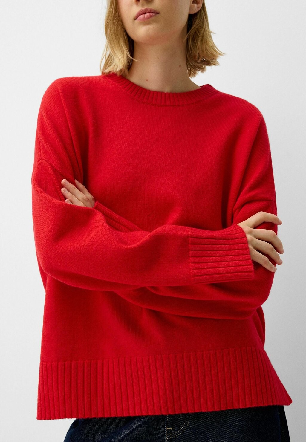 

Джемпер ROUND NECK Bershka, красный