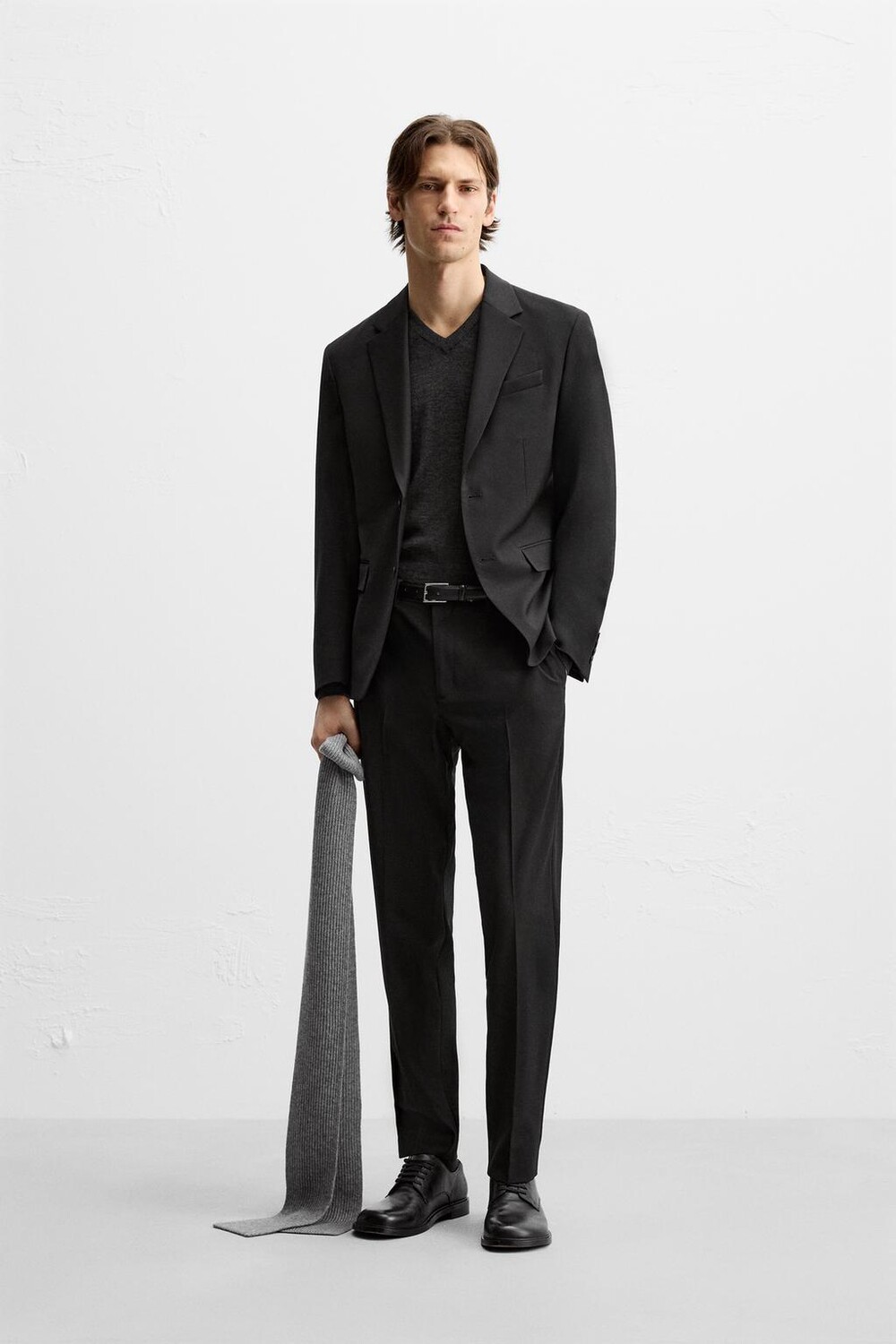 

Текстурированные костюмные брюки ZARA, черный