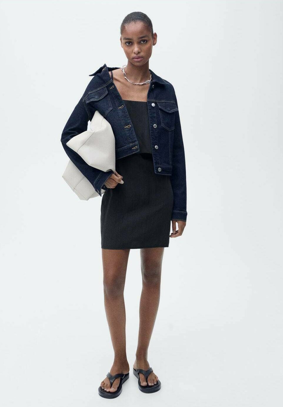 

Повседневное платье Mango, черный