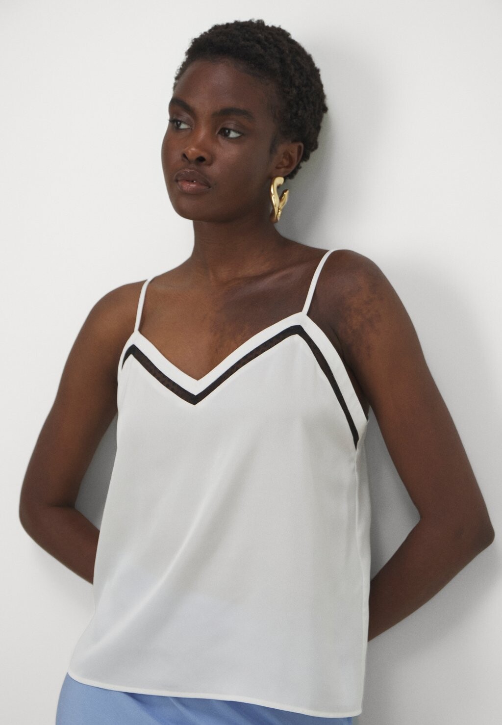 

Топ BERICE BOSS, белый