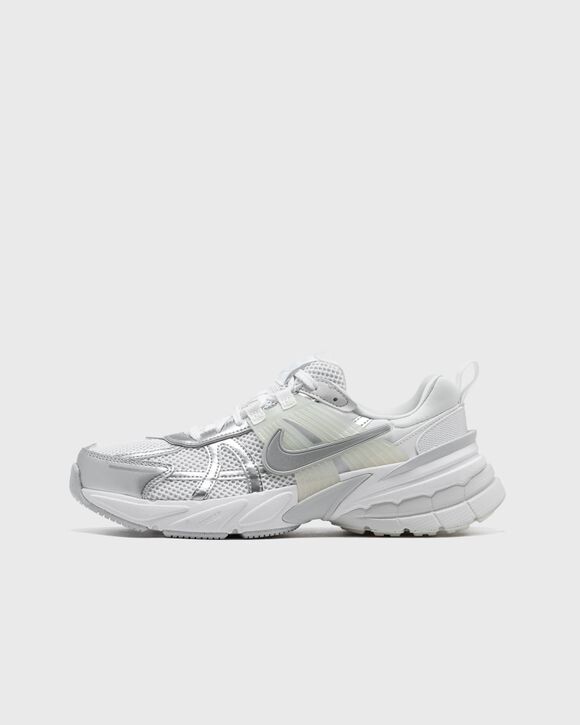 

Кроссовки Nike Wmns V2K Run, цвет white/metallic silver-platinum tint
