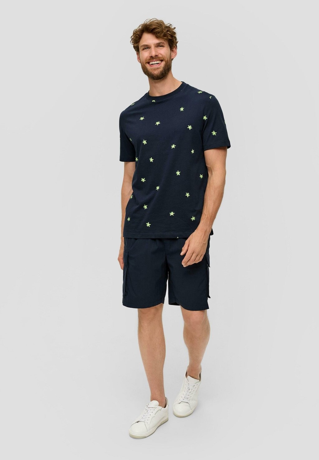 

Футболка с принтом MIT CREW-NECK UND ALL-OVER s.Oliver, темно-синий