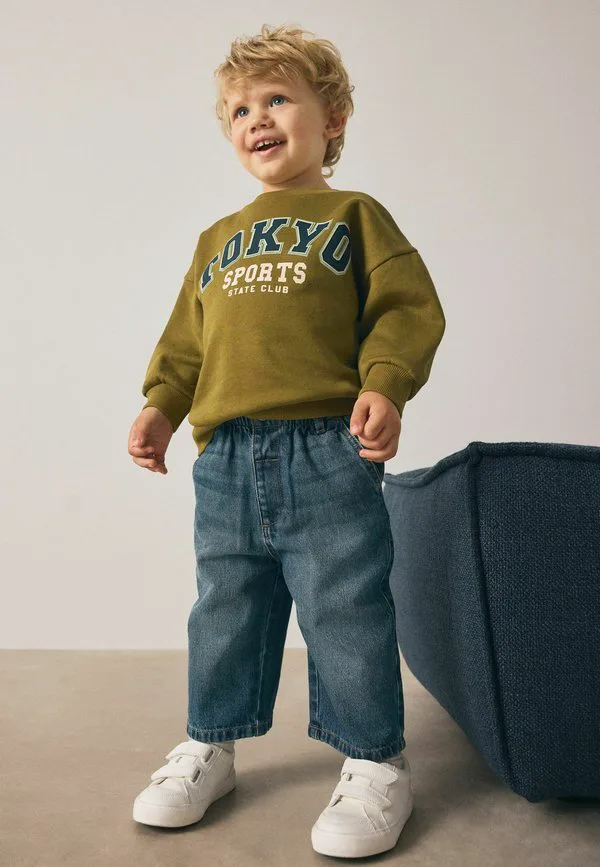 Джинсы со складками спереди, стандартного кроя, зауженного кроя. Next, Mid Blue Denim — фото 2