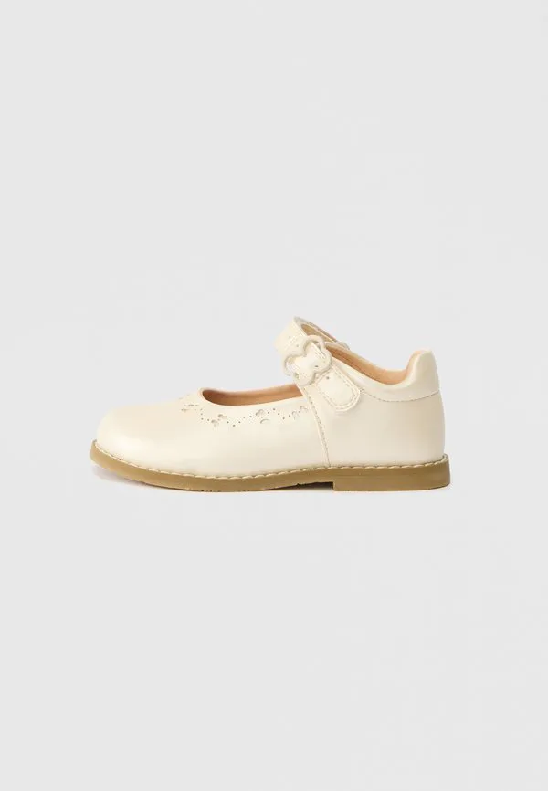 Балетные туфли Friboo, Pearl White