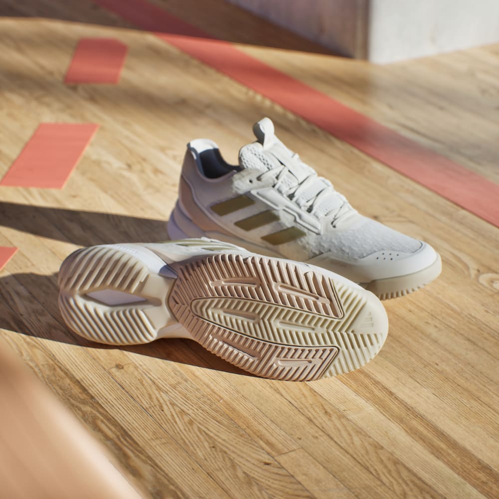 Кроссовки Adidas Crazyflight 6 Indoor Shoes, цвет Off White/Gold Metallic/Crystal Sand — фото 3