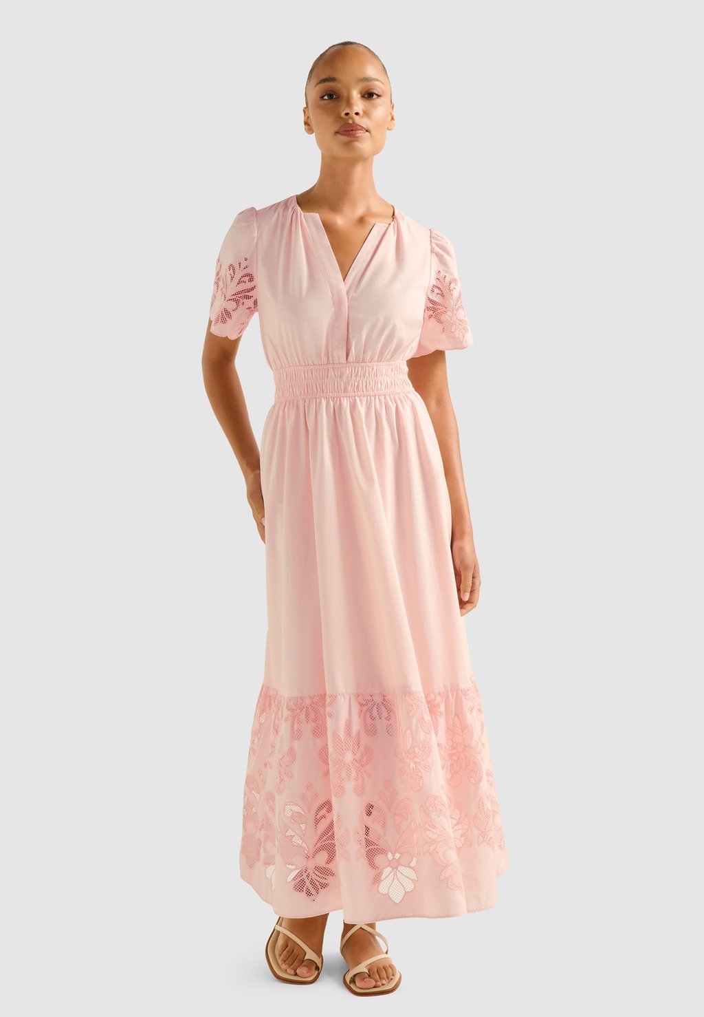 

Повседневное платье ELEANOR CUTWORK MAXI DRESS Forever New, розовый