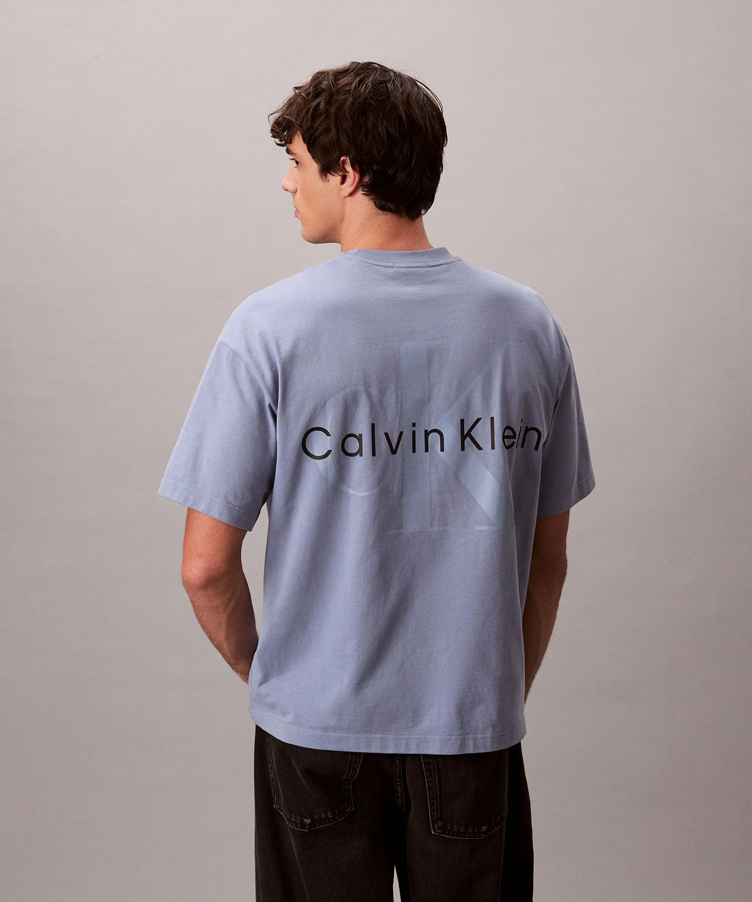 Унисекс футболка оверсайз с принтом Calvin Klein серая