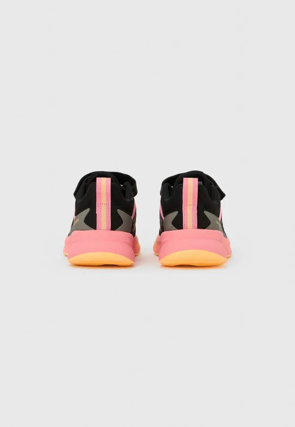 Унисекс кроссовки fortarun 4.0 Adidas Performance, Core Black/Iron Metallic/Bliss Pink — фото 3