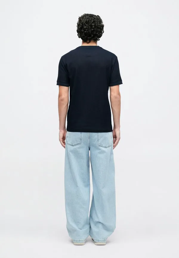 Простая футболка Emporio Armani, Sky Captain — фото 4