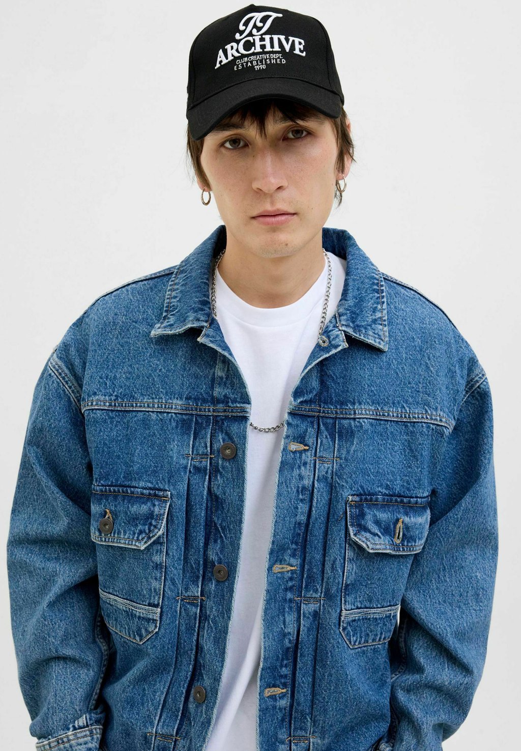 

Бейсболка Jack & Jones, черный