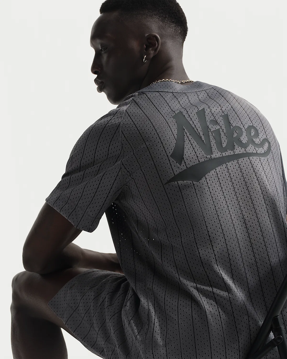 Мужская джерси Nike Sportswear Club, Iron Grey/Black — фото 3