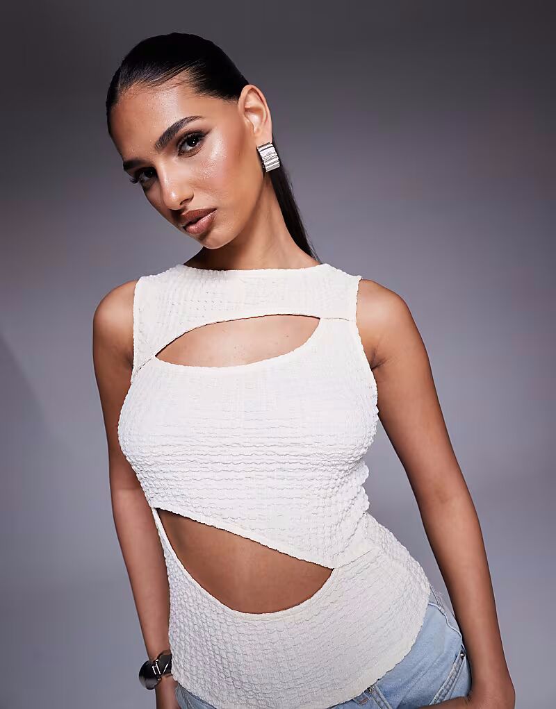 

Текстурированная майка ASOS DESIGN с вырезом-лодочкой цвета экрю