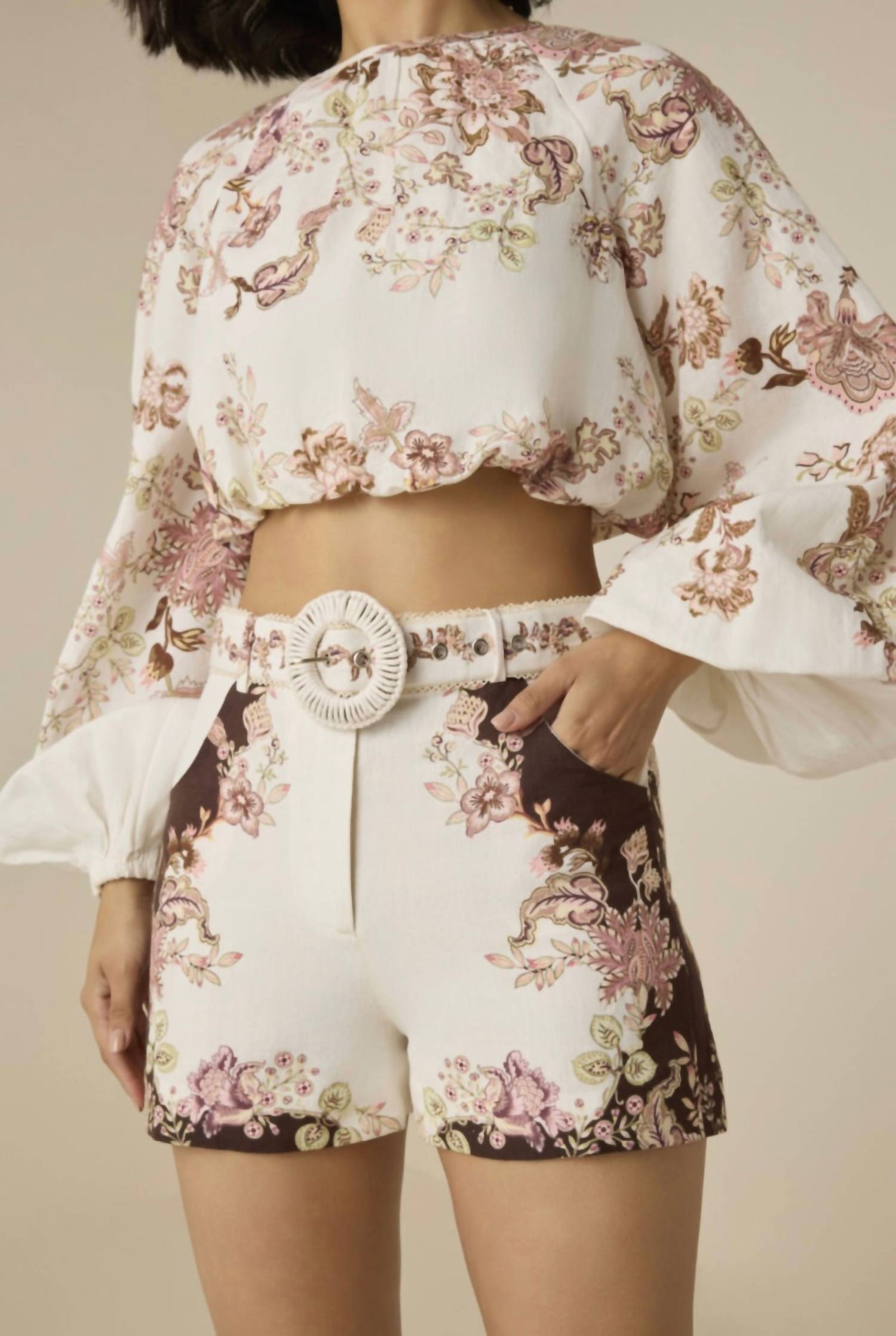 

Диза Бакл Шорты в цветочном принте Hemant & Nandita, Chintz Floral Print