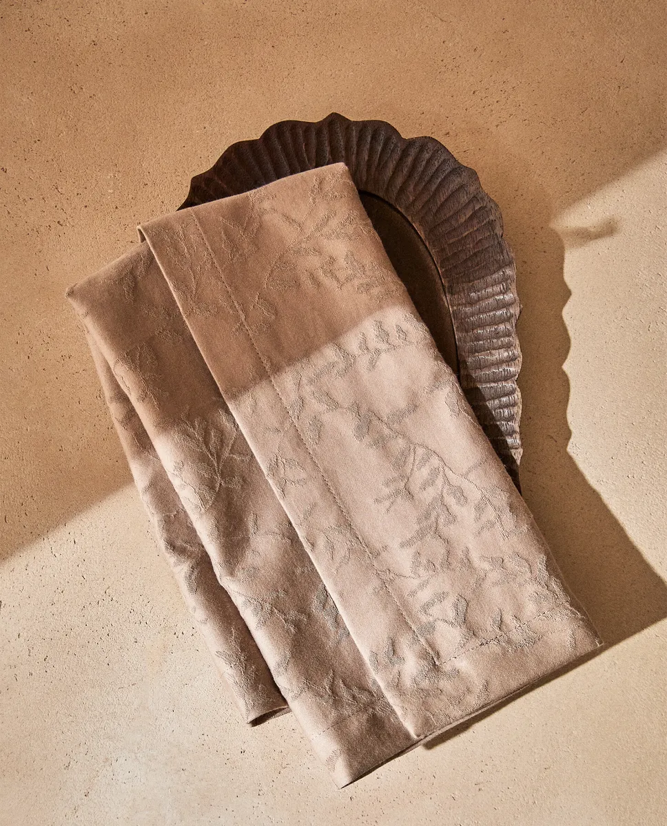 

Жаккардовые салфетки в виде листьев (2 шт. в упаковке) Zara Home, тауп-коричневый