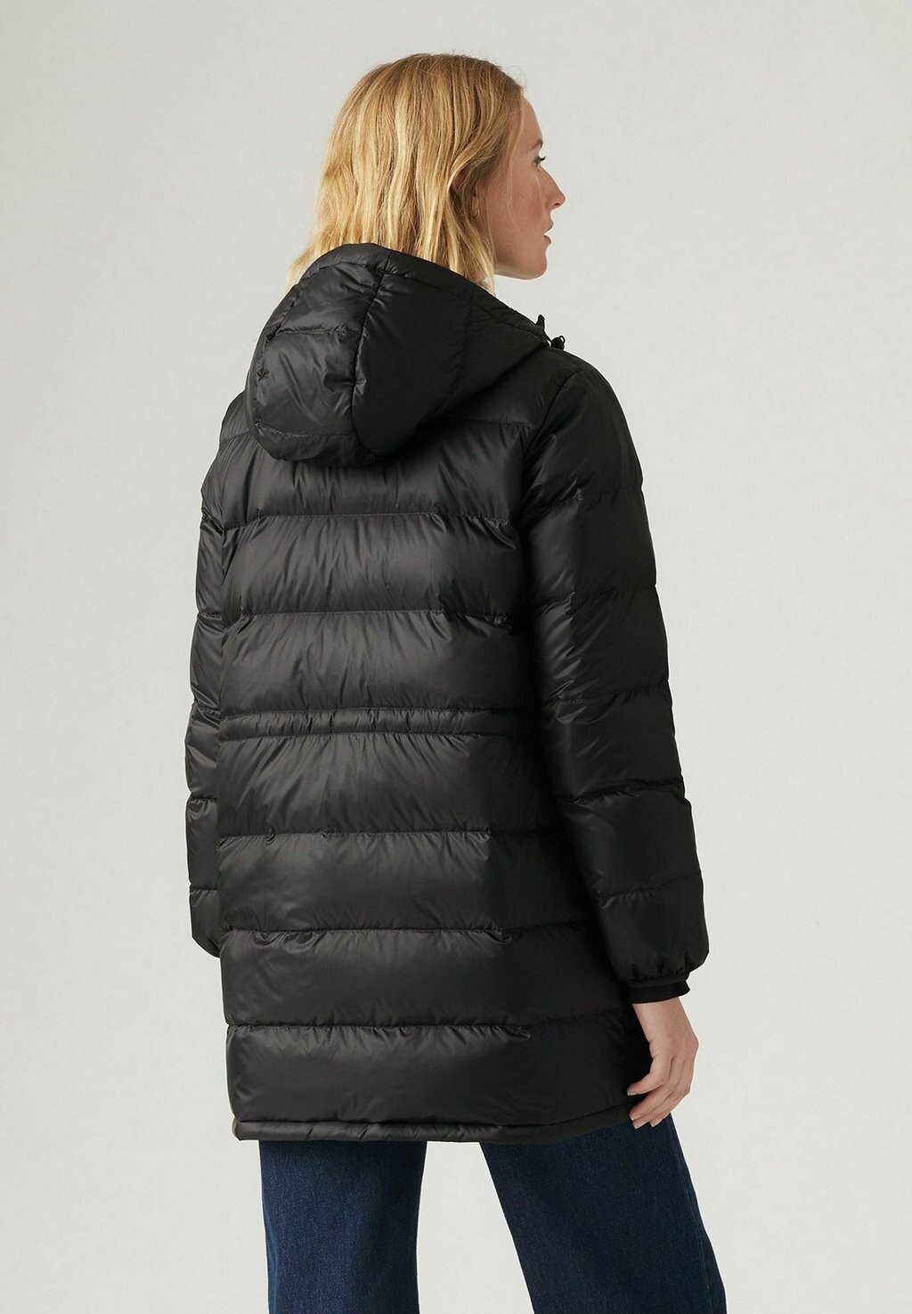 

Зимнее пальто POLLY MIDI PUFFER CAVIAR Levi's®, цвет Mottled Black