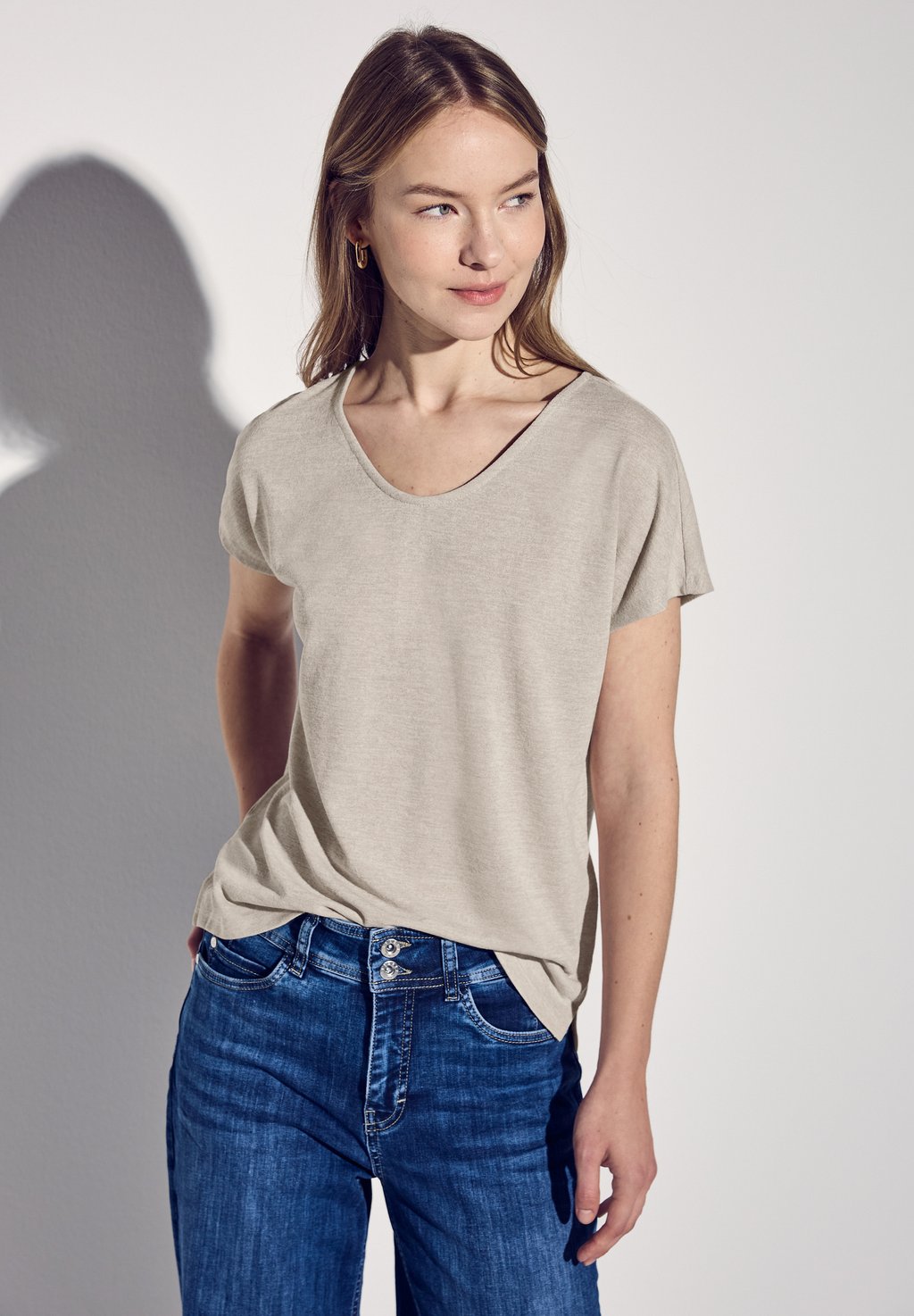 

Базовая футболка LOOK Street One, песочный