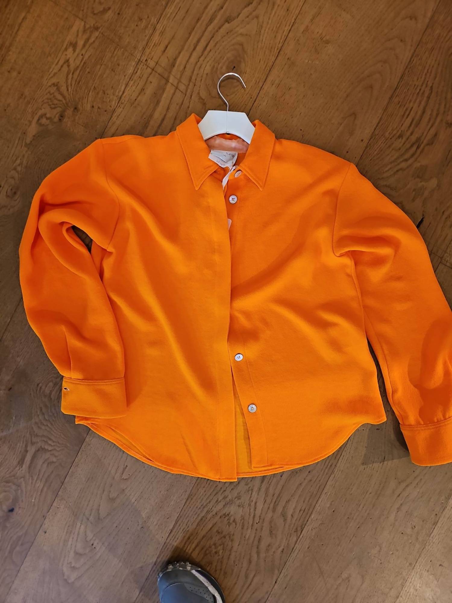 

Современная рубашка оверсайз Sable в яично-оранжевом цвете Forte forte