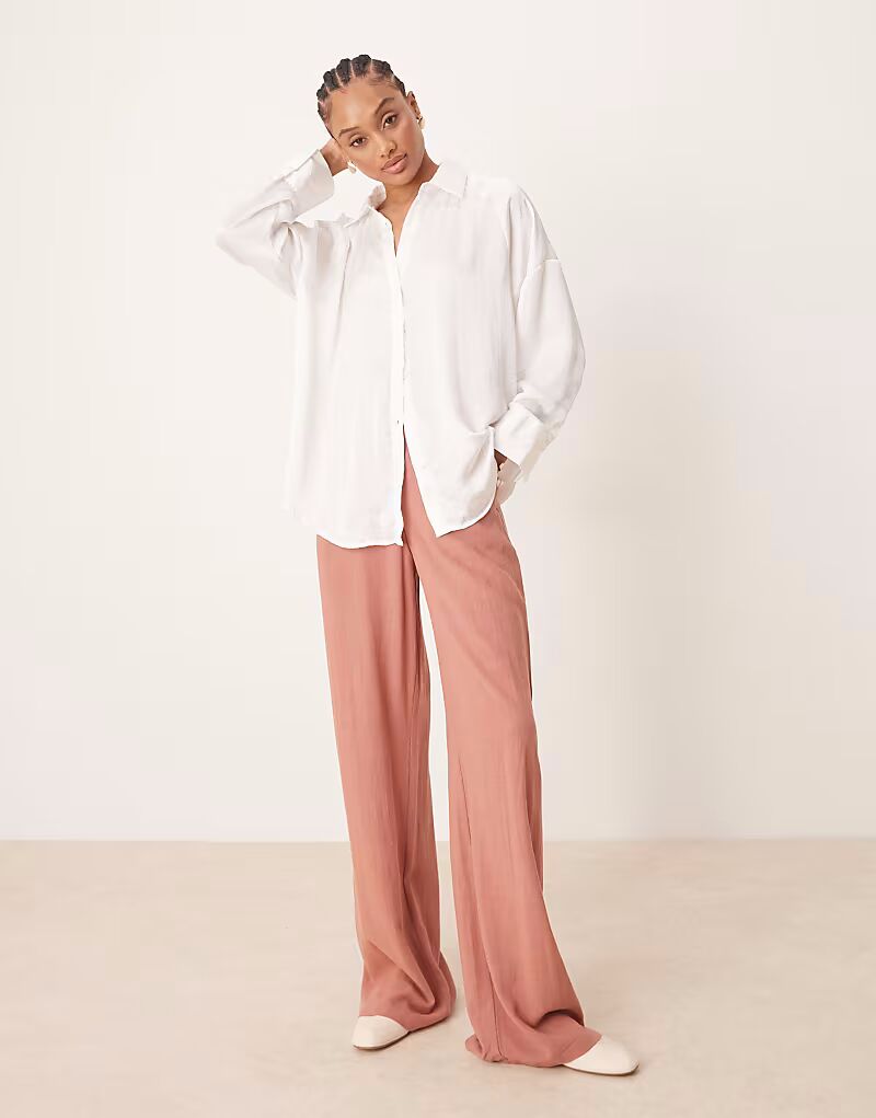 

Высокие свободные брюки прямого кроя ASOS DESIGN с льном цвета абрикос