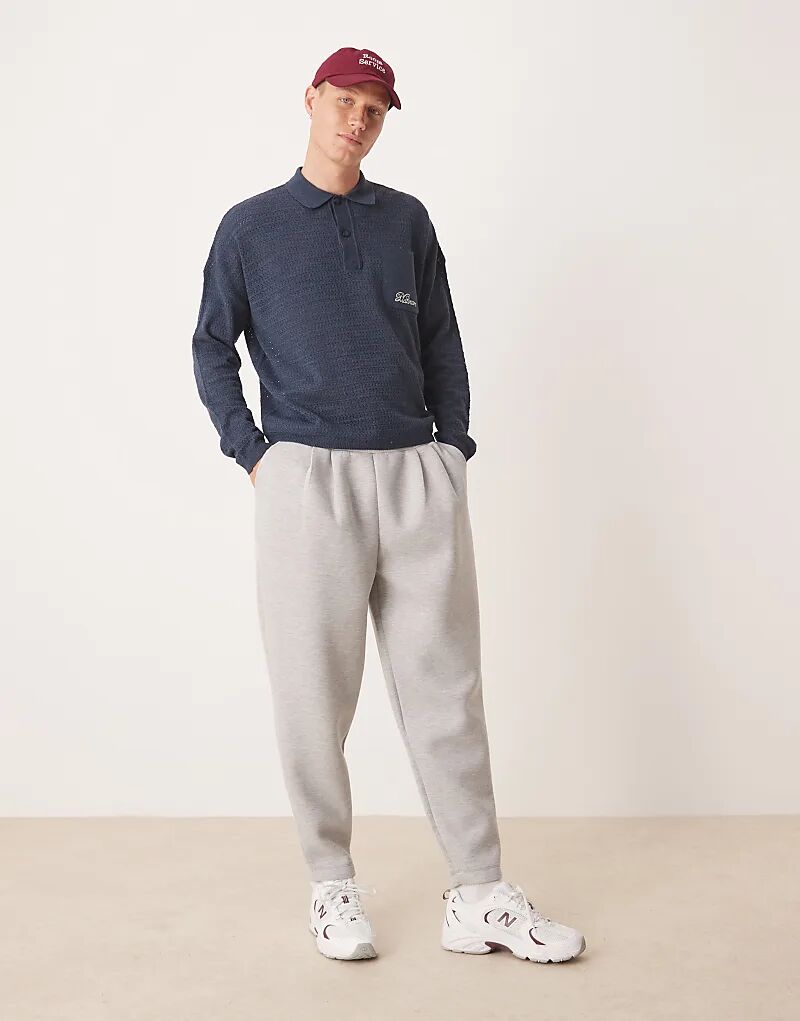 

Зауженные спортивные брюки ASOS DESIGN с плиссировкой, серо-меланжевого цвета