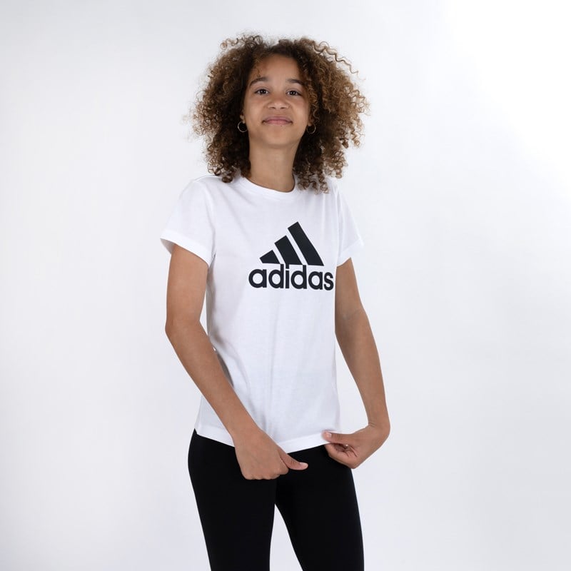 

Детская футболка Essentials с большим логотипом Adidas, черный