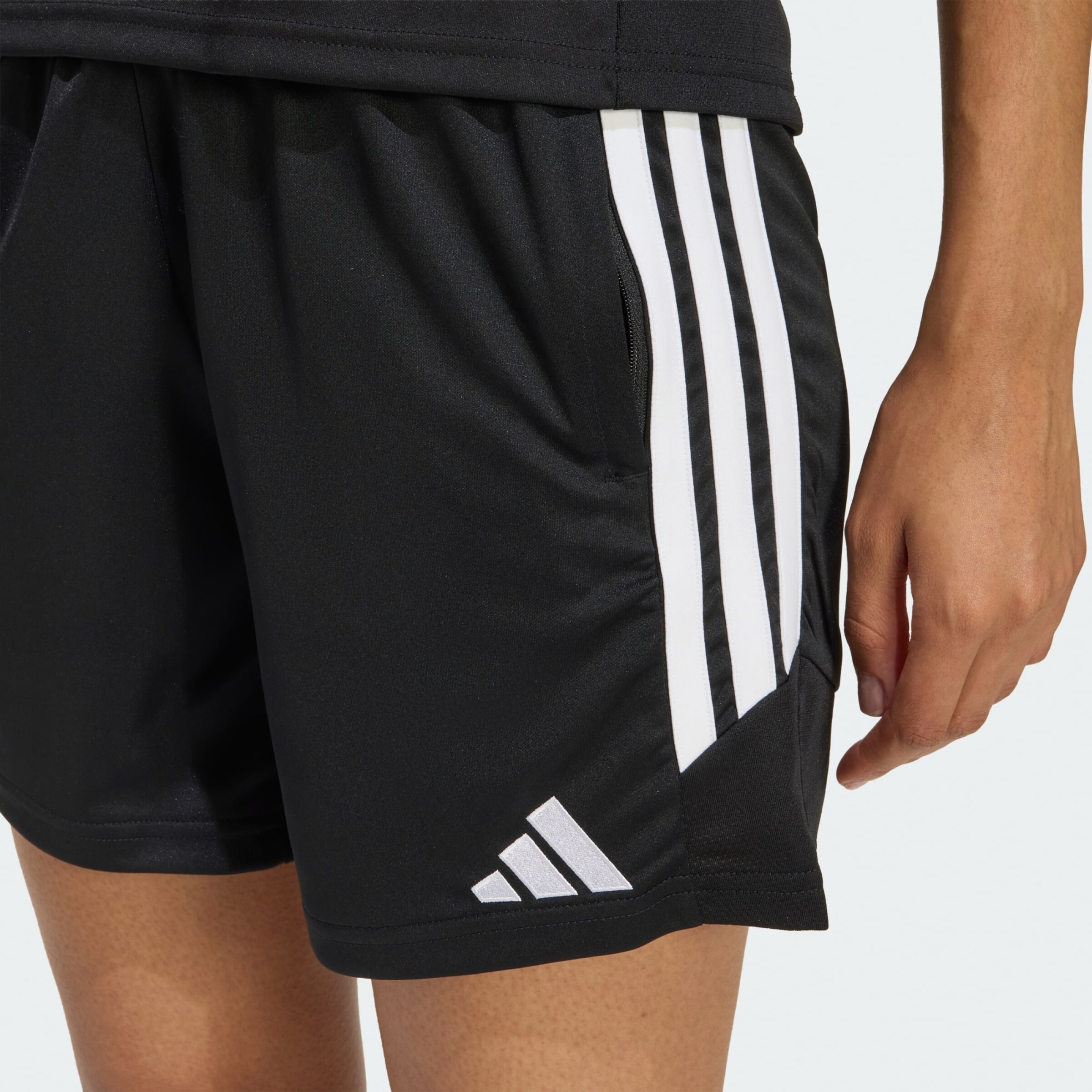 Adidas Performance Шорты для тренировок Regular 'Tiro26 League' в черном цвете — фото 4