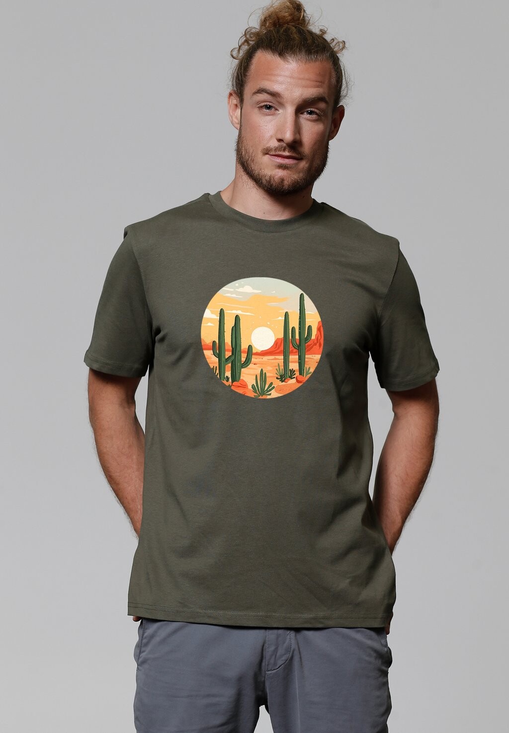

Футболка с принтом SONNENUNTERGANG IN DER WÜSTE watapparel, хаки
