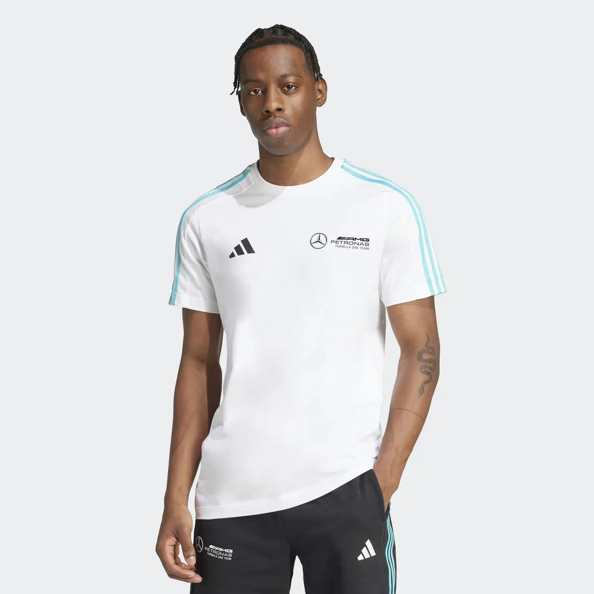 

Мужская футболка ADN Mercedes - AMG Petronas Formula 1 Adidas, белый
