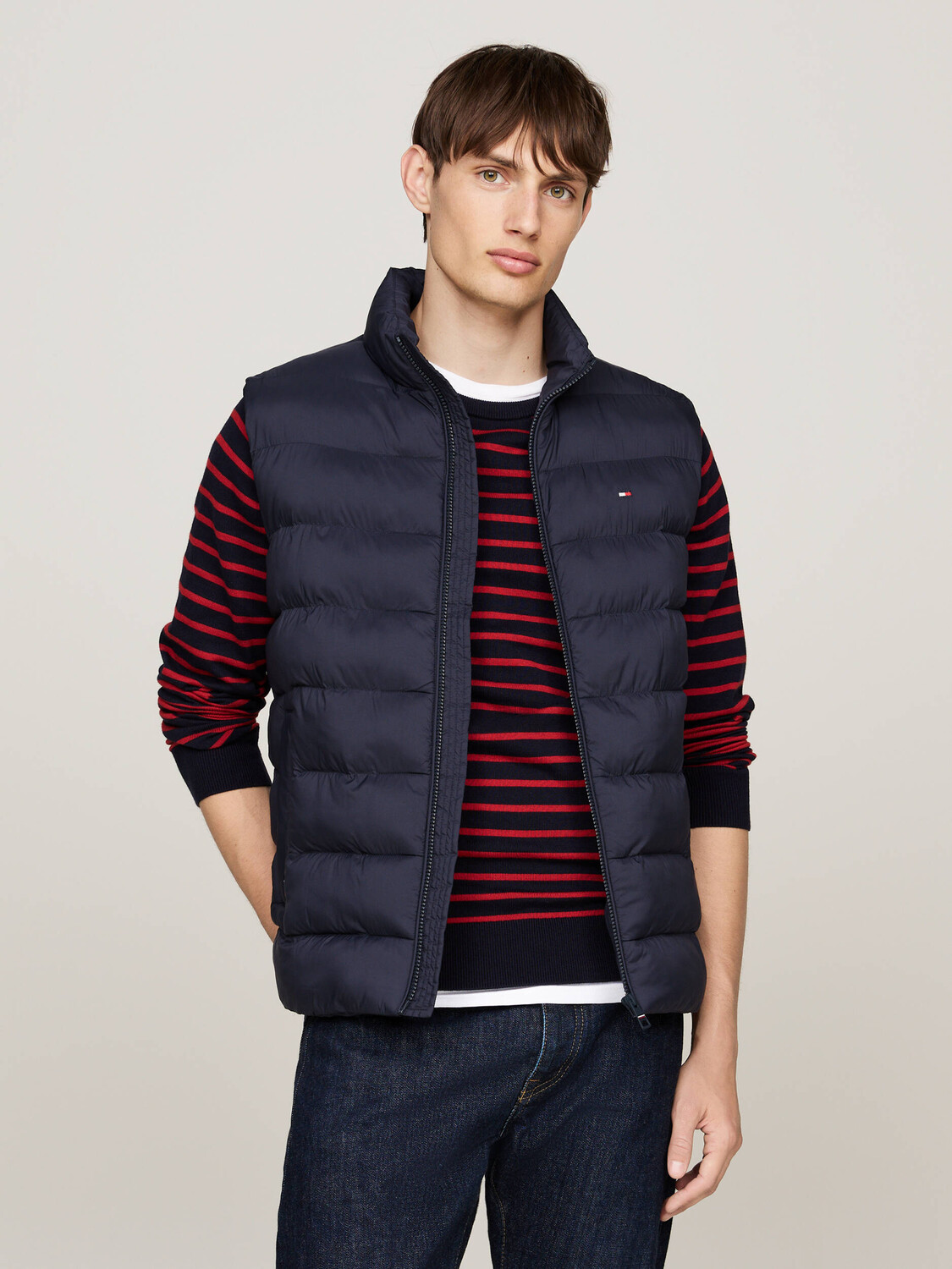 

Куртка Tommy Hilfiger Regular Fit, темно-синий