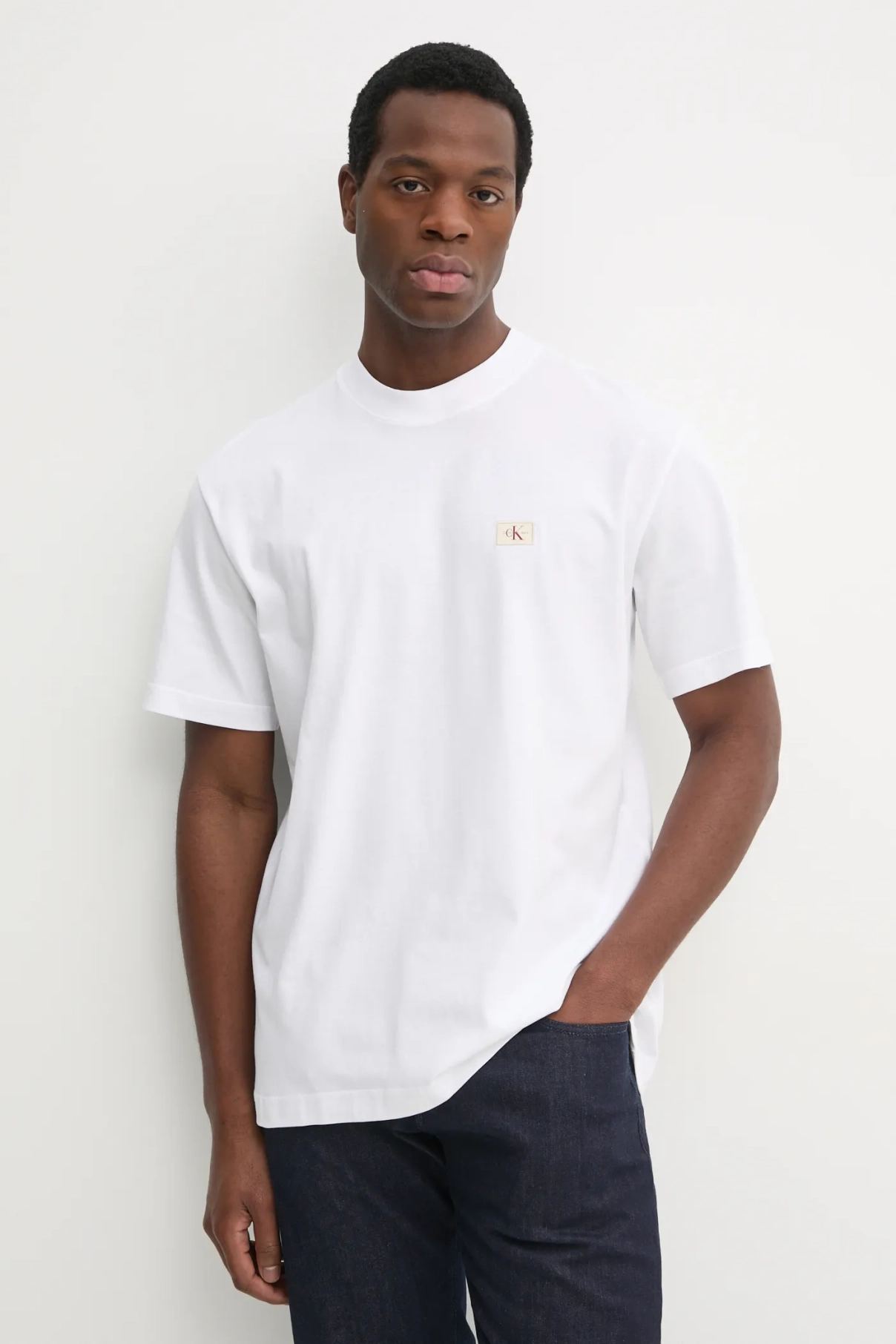 

Хлопковая футболка Calvin Klein Jeans, белый