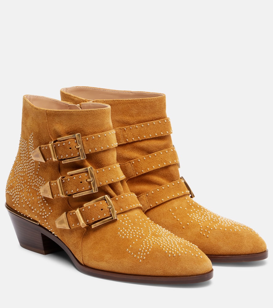 Ботильоны из замши Susanna с заклепками Chloé, Sunny Brown