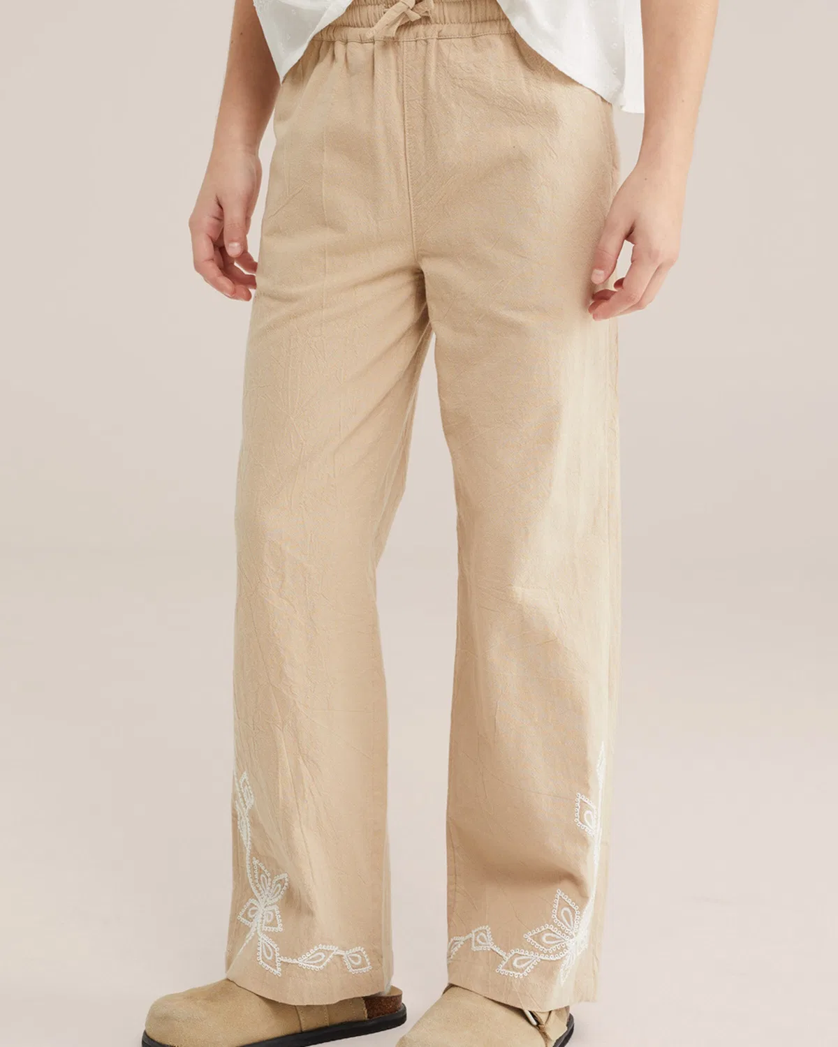 Обычные брюки We Fashion, Beige — фото 3