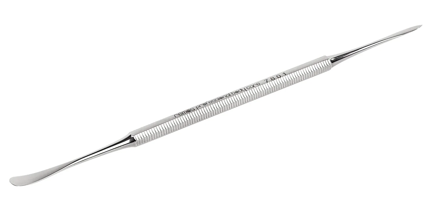 Двусторонний инструмент REMOS Nail Cleaner/Cuticle Pusher из нержавеющей стали, 16 см ‎Remos Professional Body Care