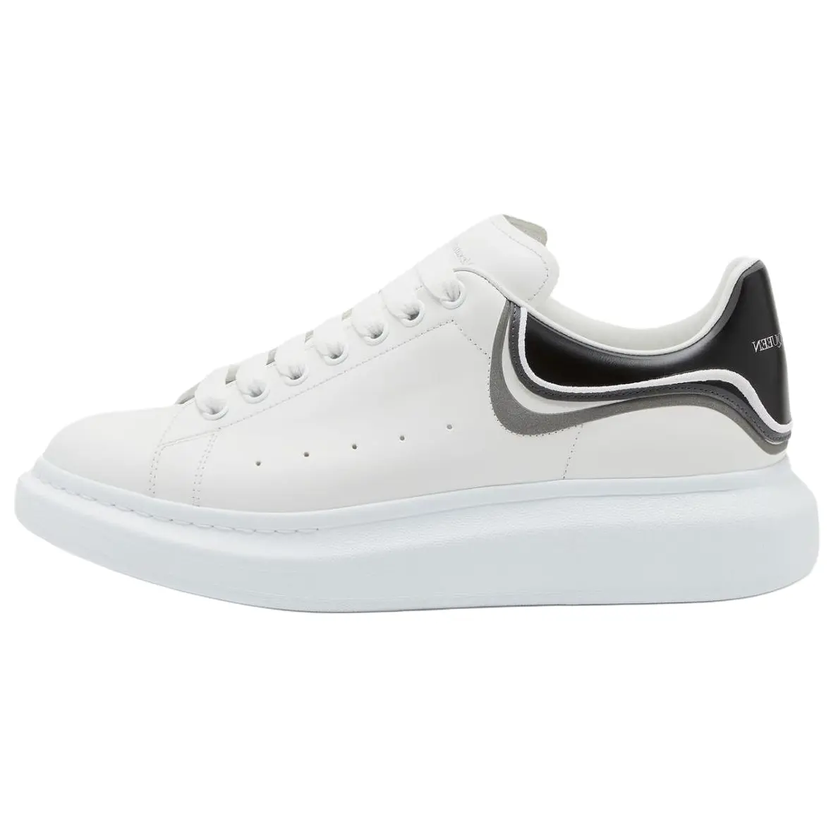 Кроссовки кожаные Alexander Mcqueen, белый / серый