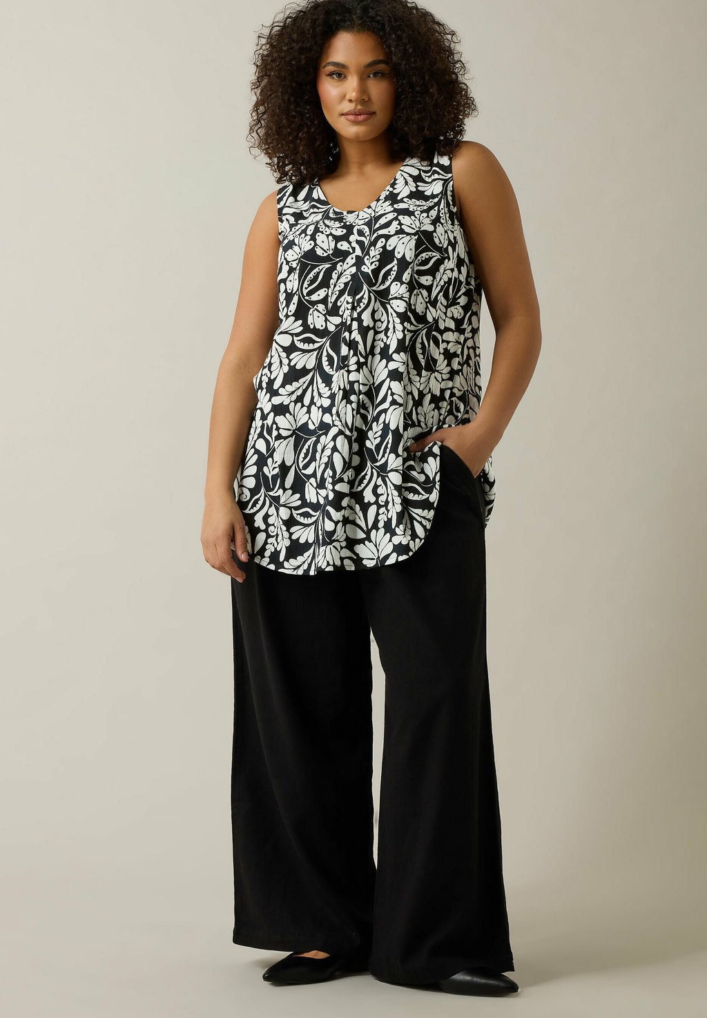 

Блуза FLORAL PLEAT FRONT Evans, антрацит
