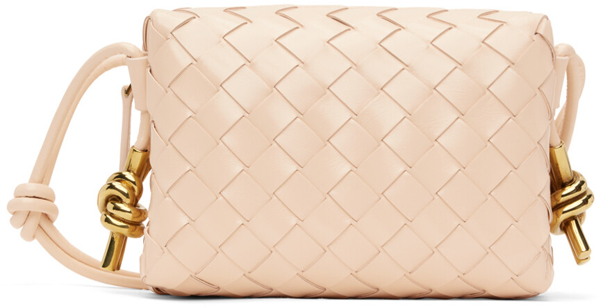 

Бежевая мини-сумка для фотоаппарата с петлей Bottega Veneta, цвет Macaroon muse, Бежевый, Бежевая мини-сумка для фотоаппарата с петлей Bottega Veneta, цвет Macaroon muse