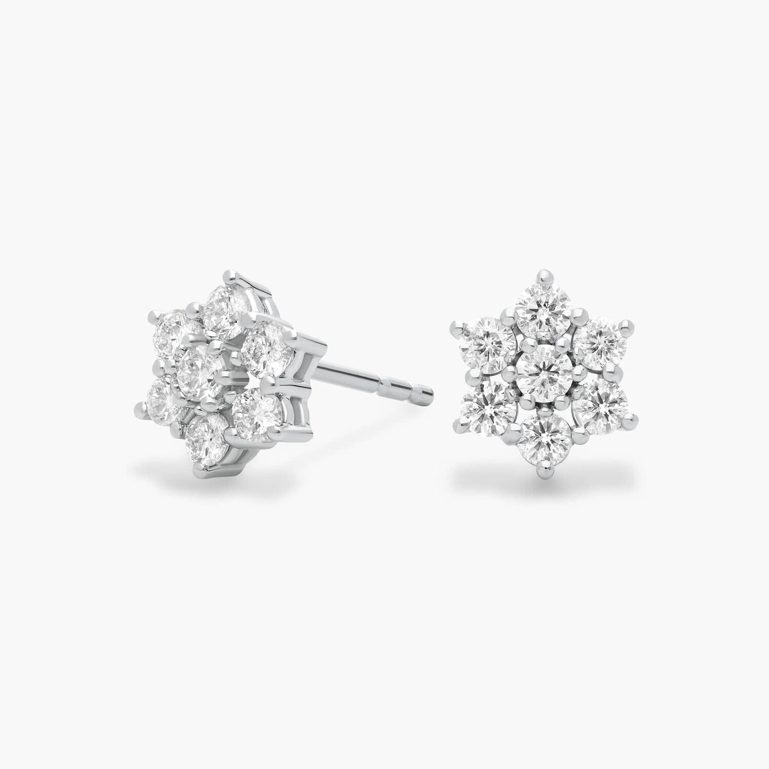 

Серьги-гвоздики с бриллиантами Fleur из 14-каратного белого золота (1/2 карата) Blue Nile