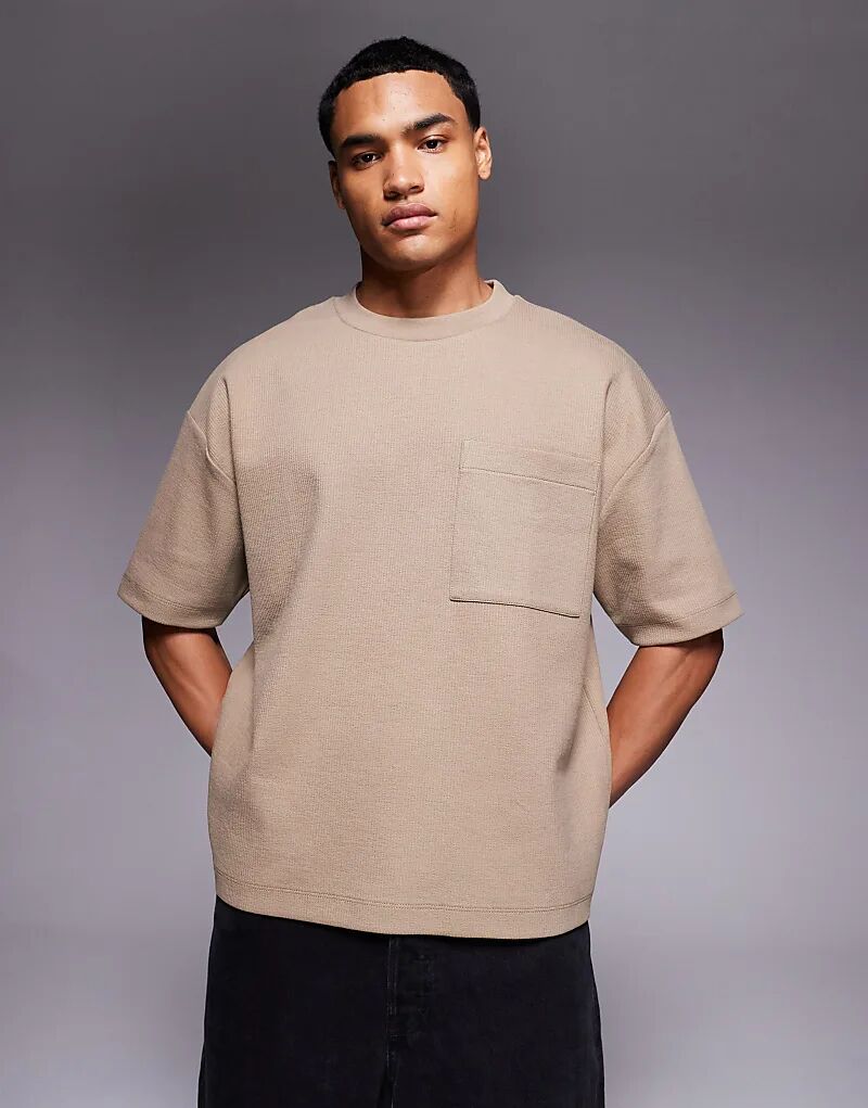 

Футболка свободного кроя ASOS DESIGN премиум-класса, свободного кроя, с контрастным рисунком и карманом, коричневого цвета