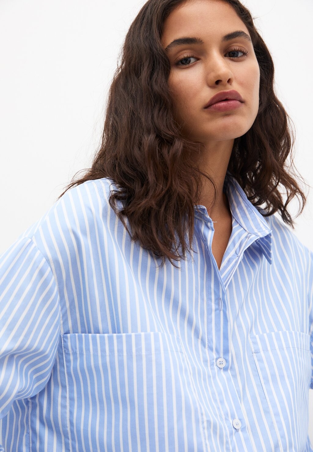 

Блузка на пуговицах STRIPED BOXY PULL&BEAR, синий