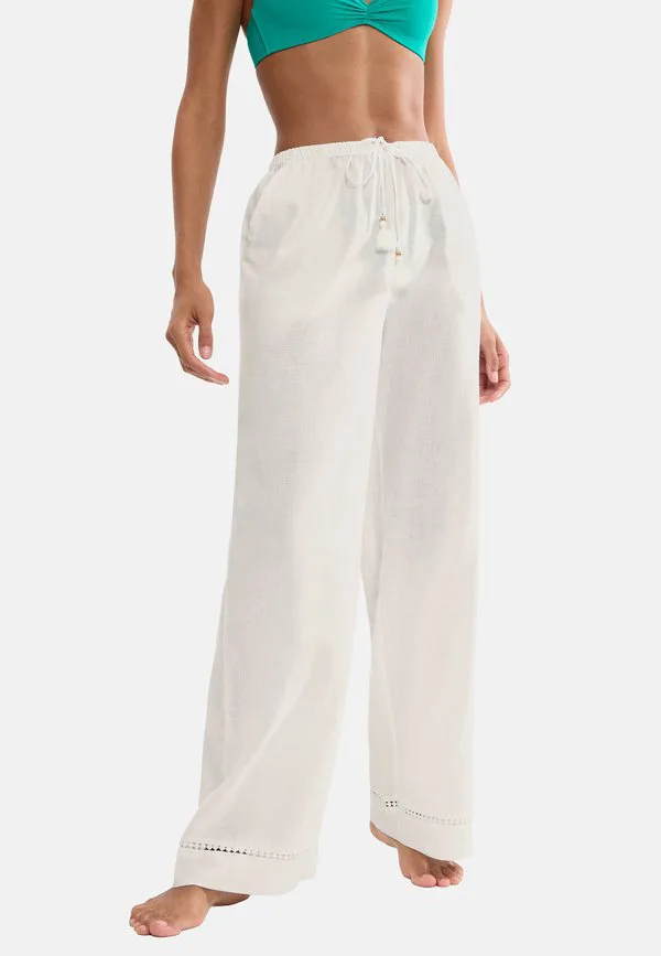 

Пляжный аксессуар с красной этикеткой Triumph, Silk White, Красный, Пляжный аксессуар с красной этикеткой Triumph, Silk White