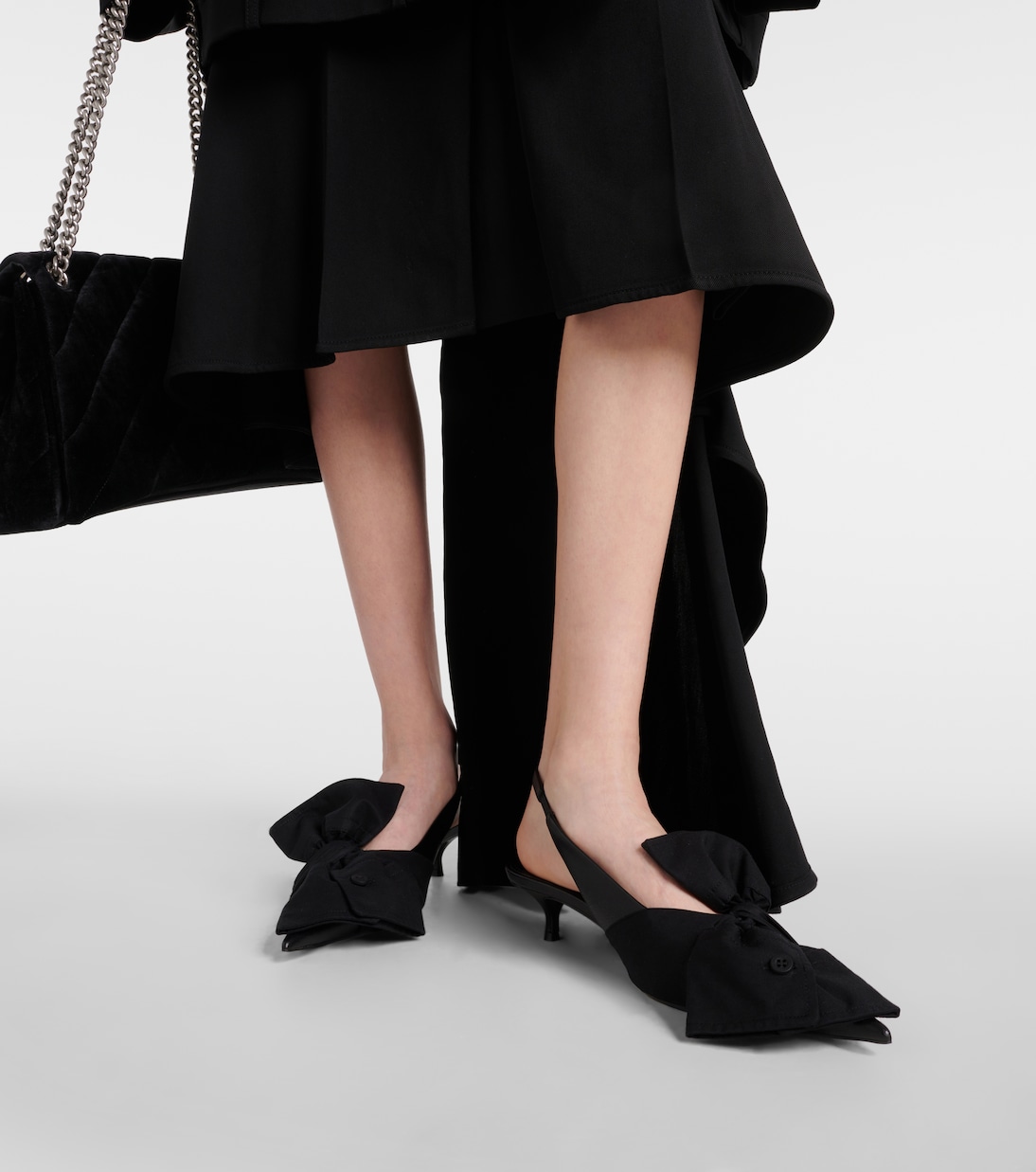 Туфли-лодочки на ремешке с бантом из кожи Balenciaga, черный — фото 4