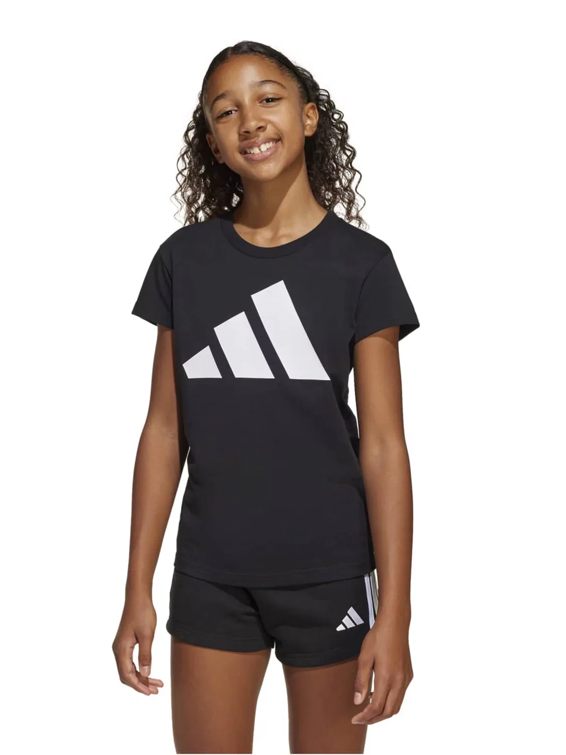 Спортивная футболка Adidas Sportswear Performance Shirt Bl 160 черного цвета — фото 2