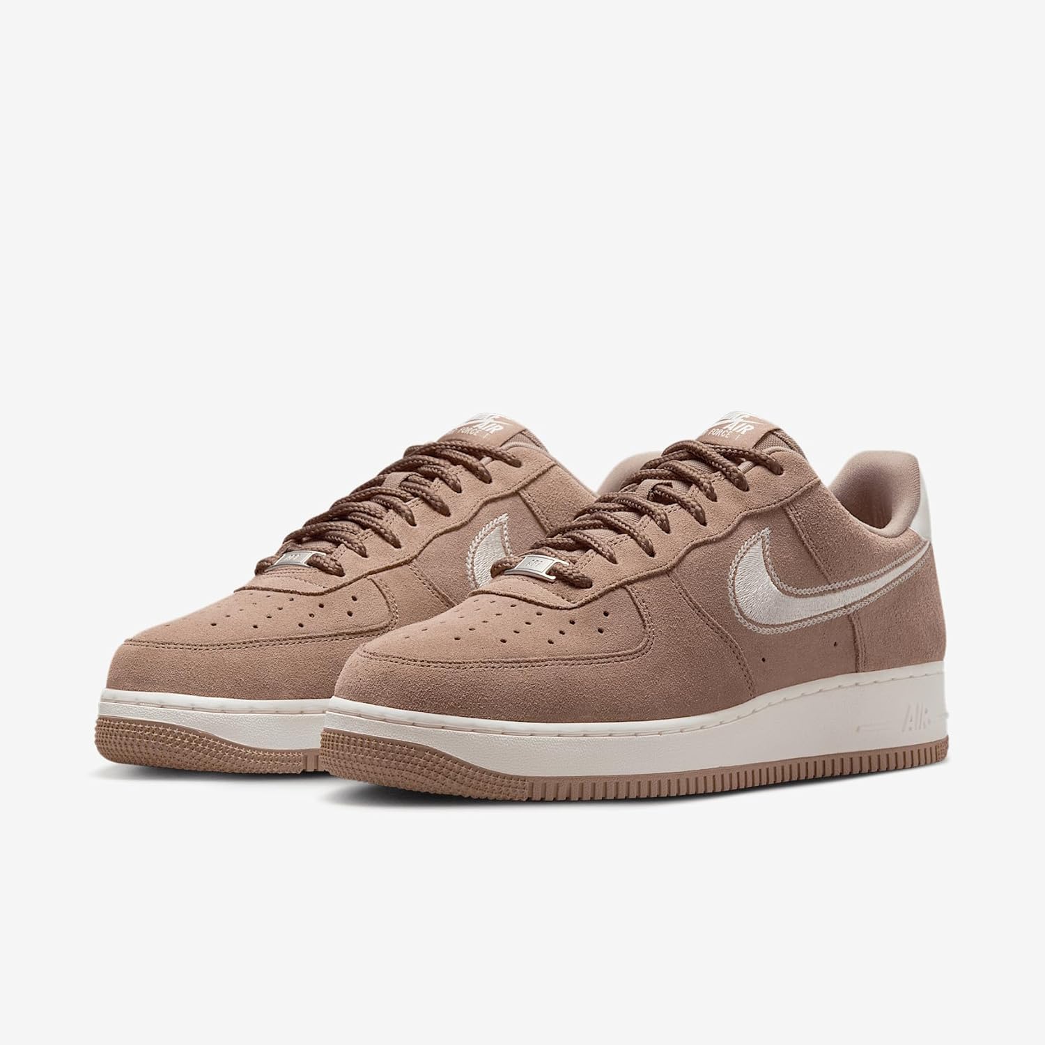 Мужские кроссовки Nike Air Force 1, коричневый — фото 2