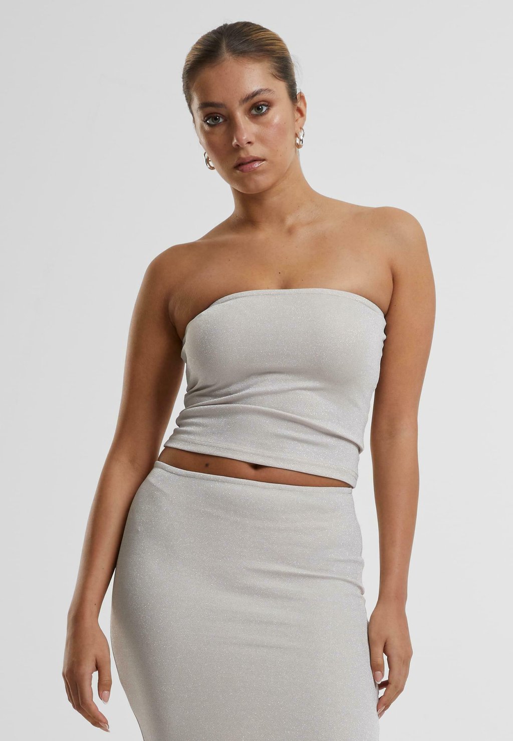 

Топ GLITTER BANDEAU Urban Classics, белый
