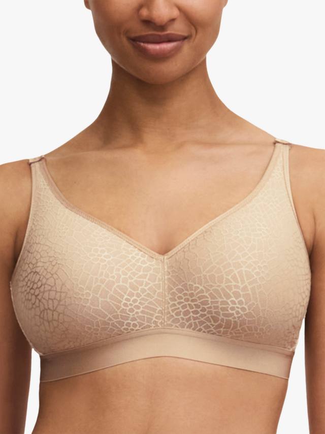 

C Magnifique бюстгальтер без косточек с поддержкой Chantelle, Nude Sand
