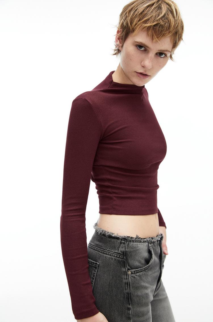

Футболка с воротником-стойкой Pull And Bear, бордовый