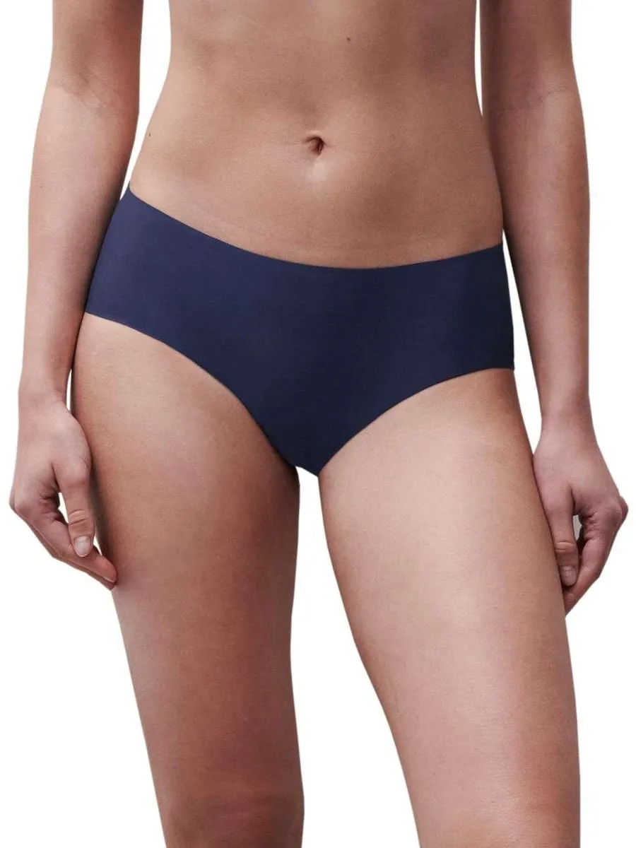 

Классические бесшовные шортики эффект второй кожи из коллекции SoftStretch Chantelle, темно-синий